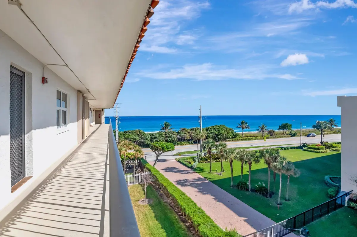 Exterior Catwalk to Unit at 2871 N Ocean Boulevard D506, Boca Raton
