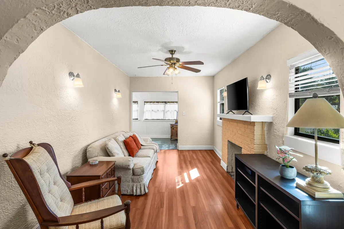 LIVING ROOM at 921 S M Street, Lake Worth Beach