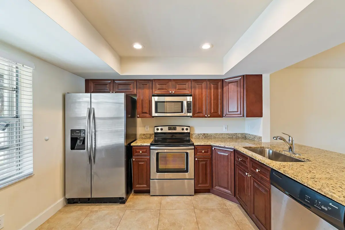 Kitchen at 109 Doe Trail, Jupiter