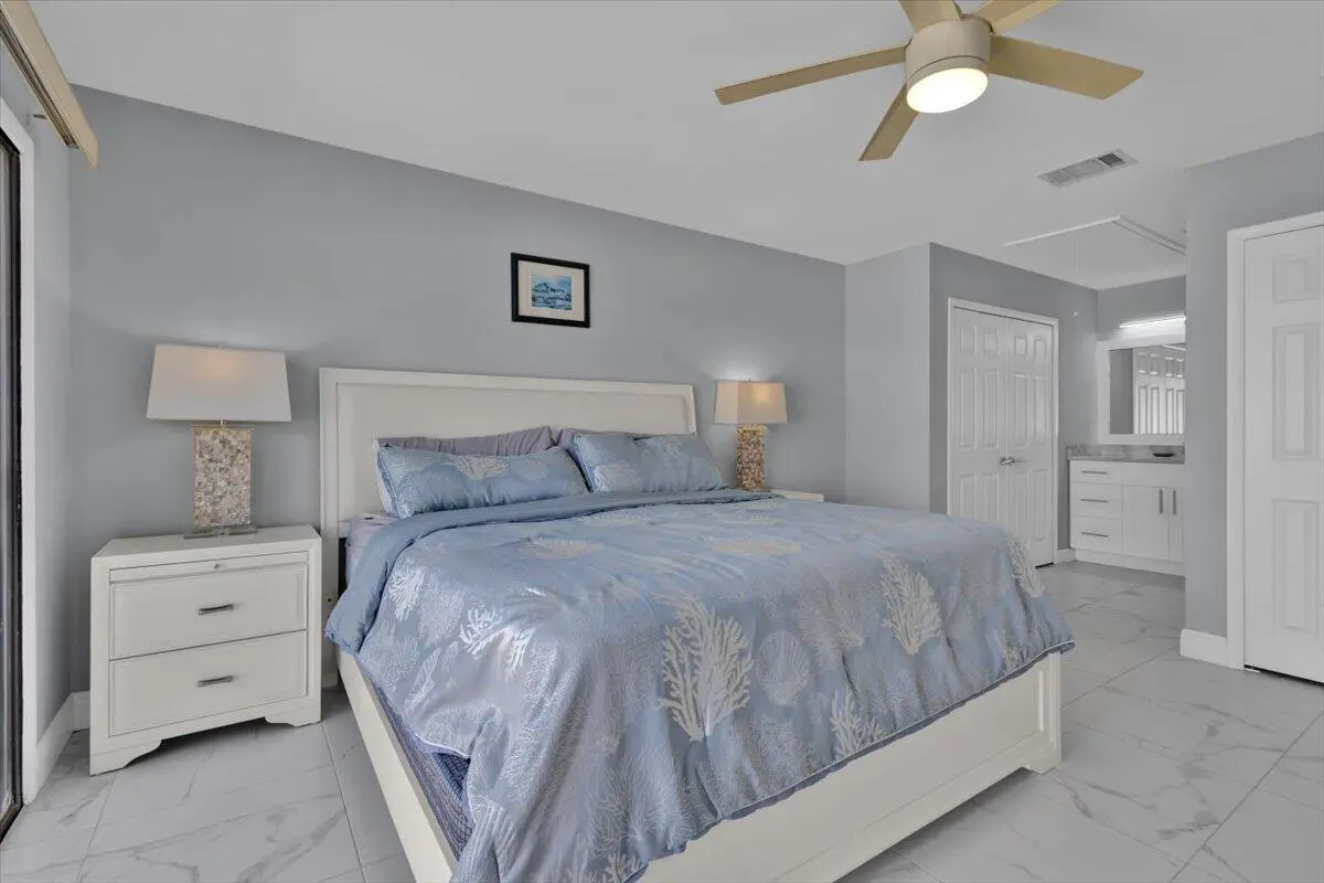 16-GG3A4726 at 3535 SE Sandpiper Circle, Port St. Lucie