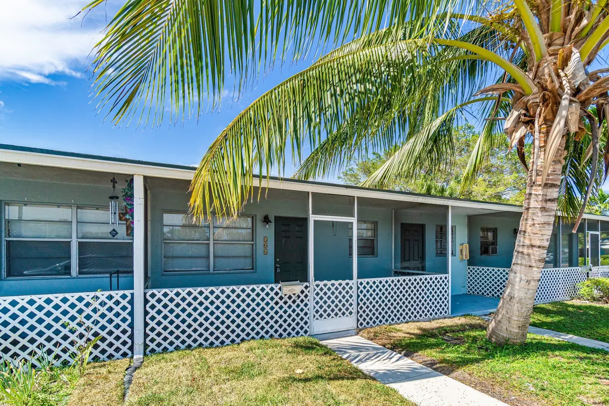 002-5049thAvenueNorth-LakeWorthBeach-FL- at 504 9th Avenue 508, Lake Worth Beach