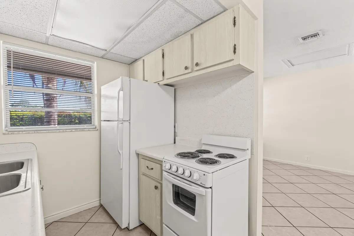 008-5049thAvenueNorth-LakeWorthBeach-FL- at 504 9th Avenue 508, Lake Worth Beach