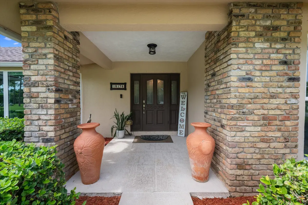 Front Entrance at 13175 Doubletree Circle, Wellington