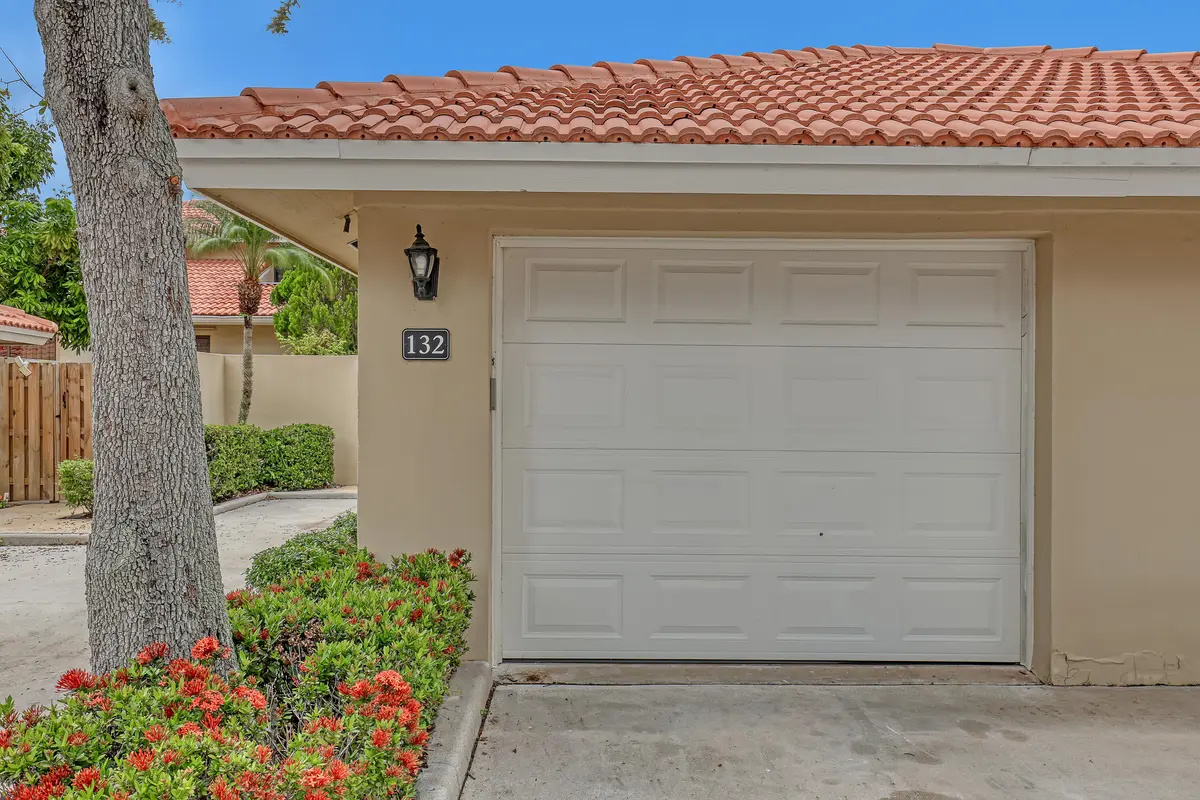 132 Old Meadow (2) at 132 Old Meadow Way, Palm Beach Gardens