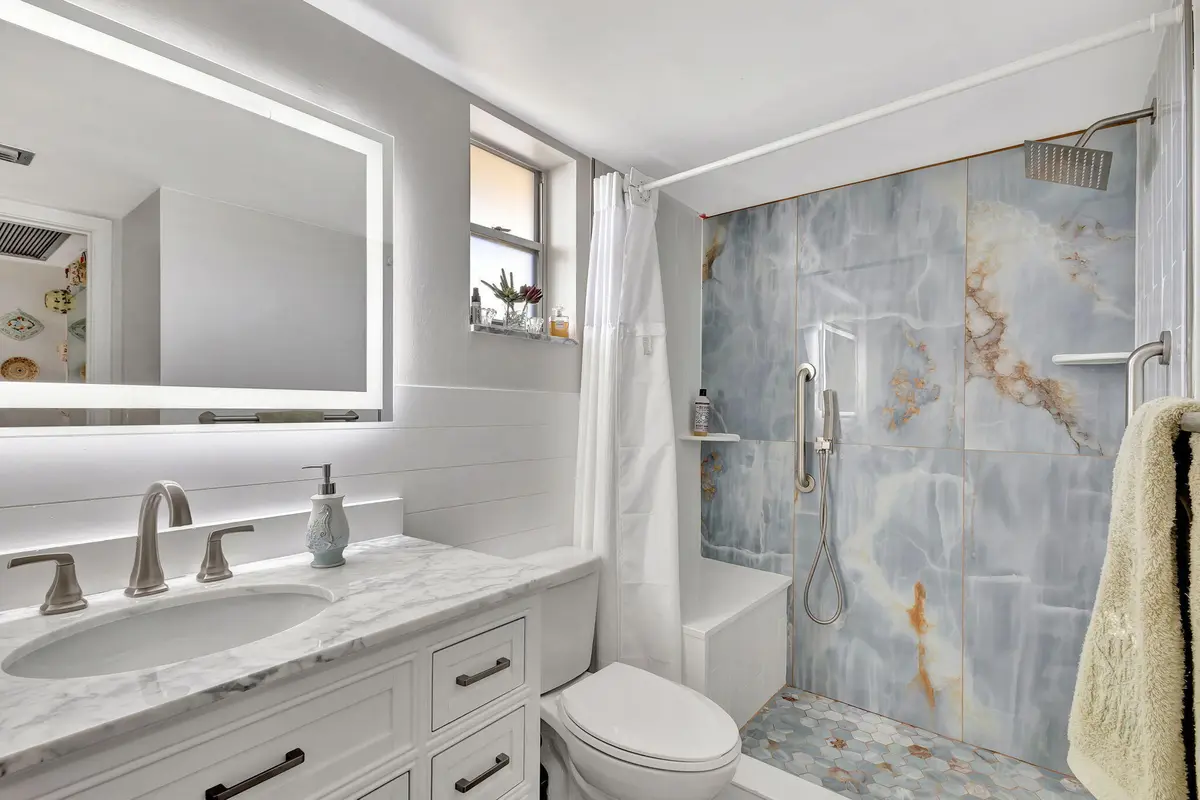 Bathroom 1 at 2812 Garden Drive 308, Lake Worth Beach