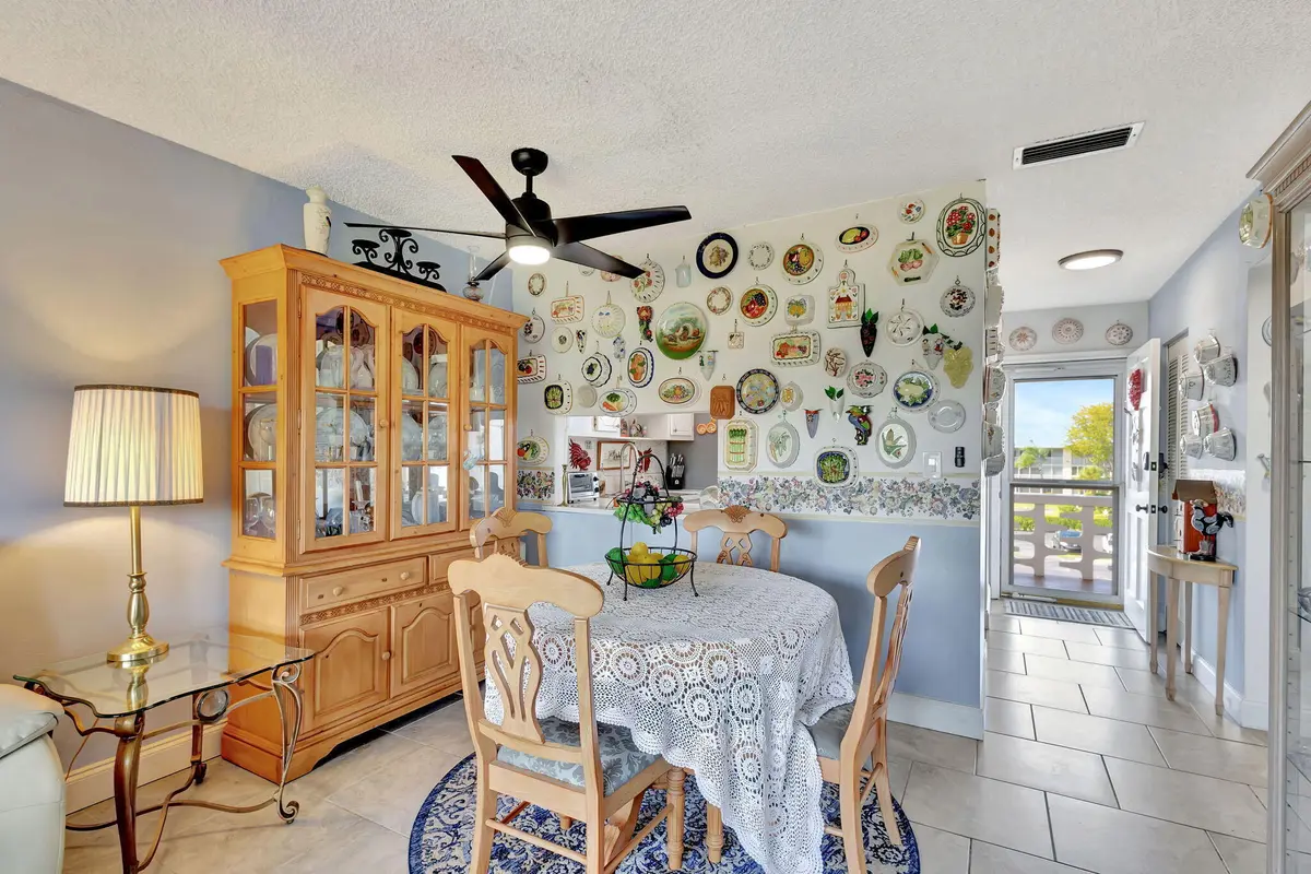 Dining Area at 2812 Garden Drive 308, Lake Worth Beach