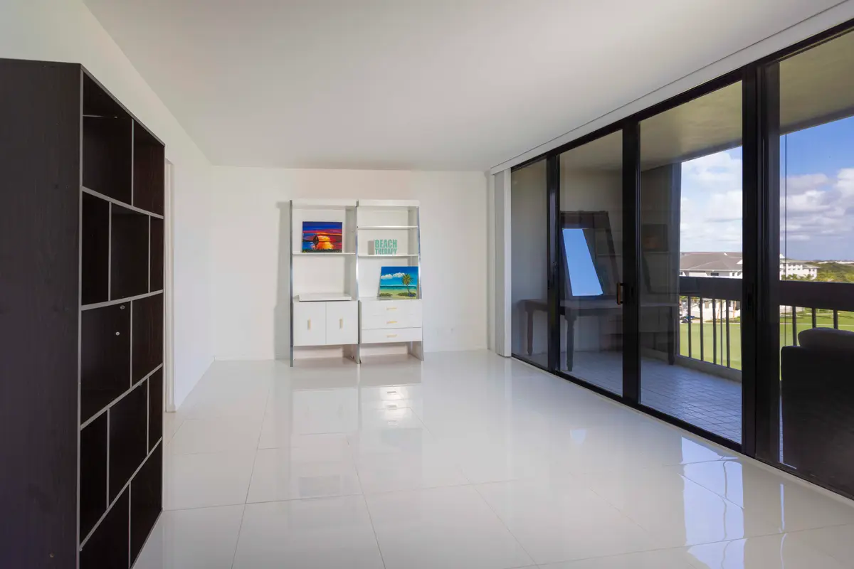 2ND BEDROOM at 2000 Presidential Way 702, West Palm Beach