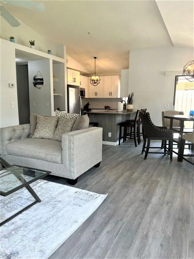 front area 2 at 2812 Stoneway Lane Unit B, Fort Pierce