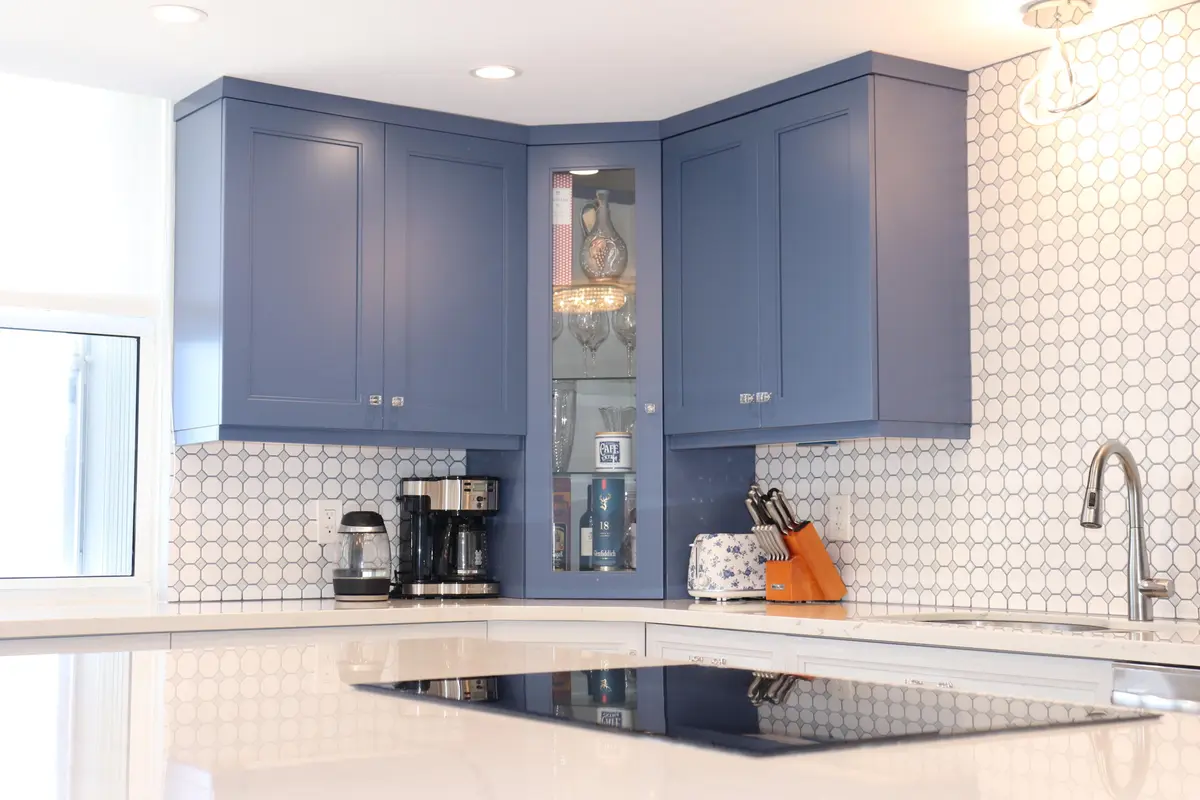 Kitchen cab at 2000 S Ocean Boulevard 0160b, Boca Raton