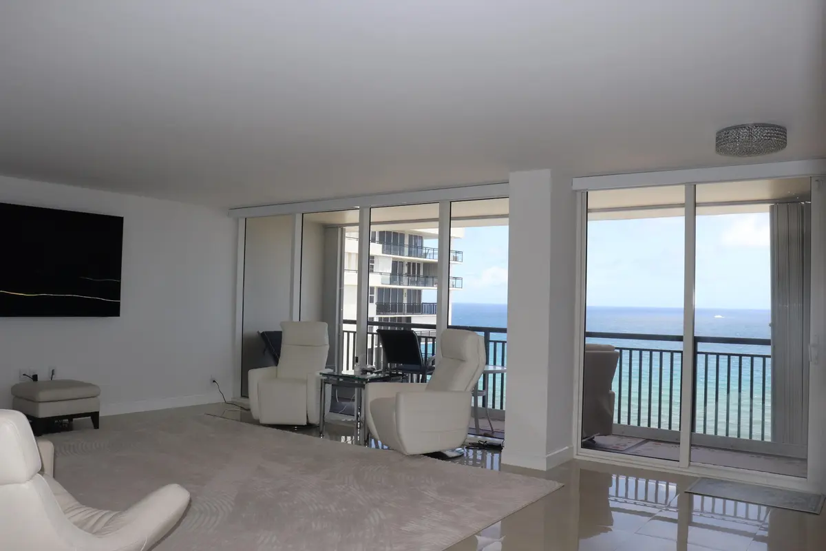 Living Area at 2000 S Ocean Boulevard 0160b, Boca Raton