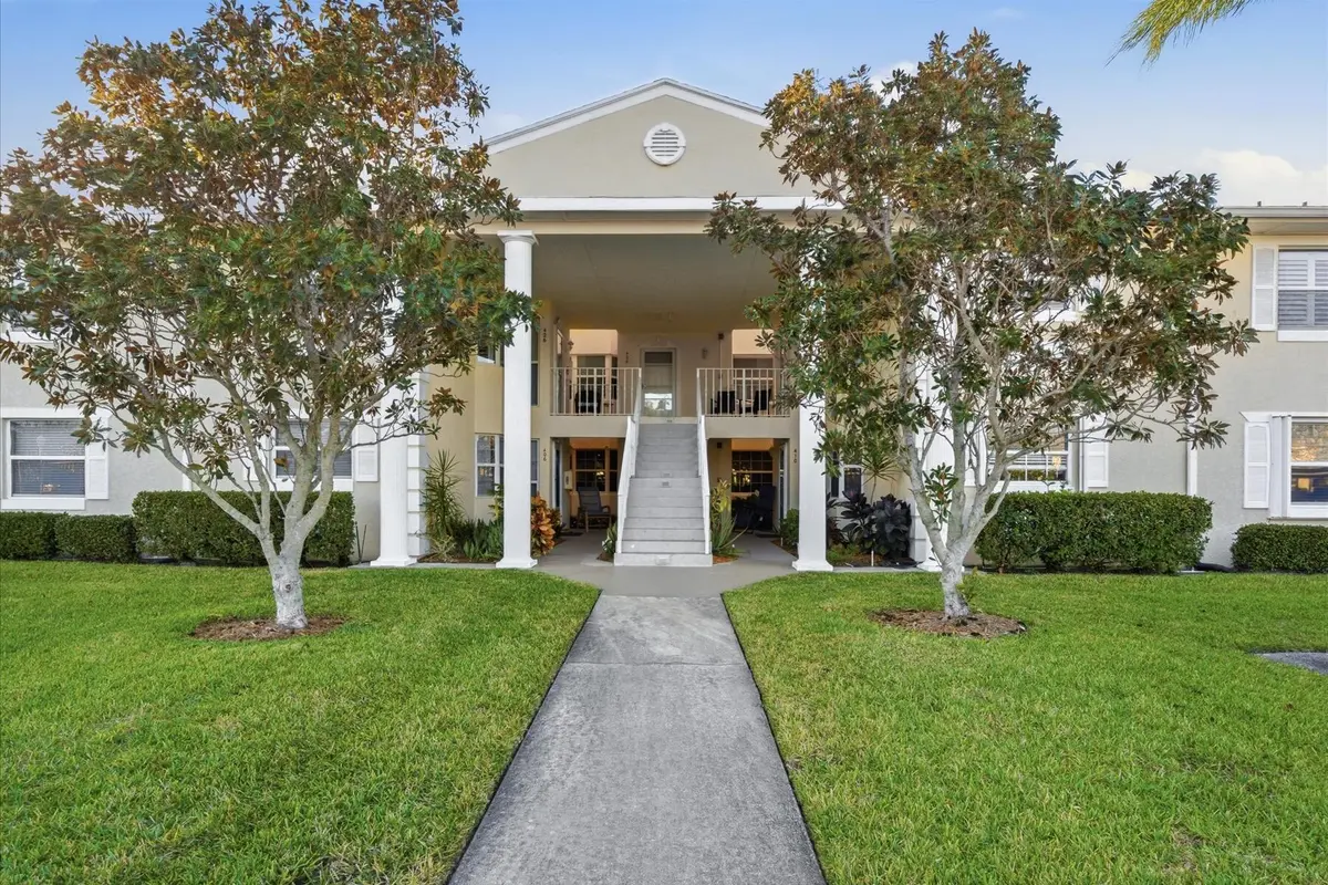01-Front Exterior at 428 Grove Isle Circle 9, Vero Beach