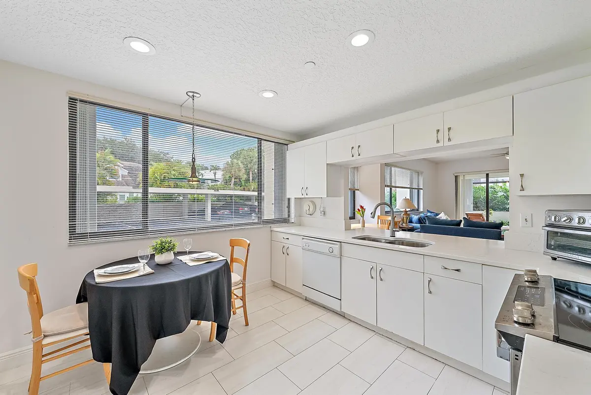 Kitchen at 811 Oak Harbour Drive, Juno Beach