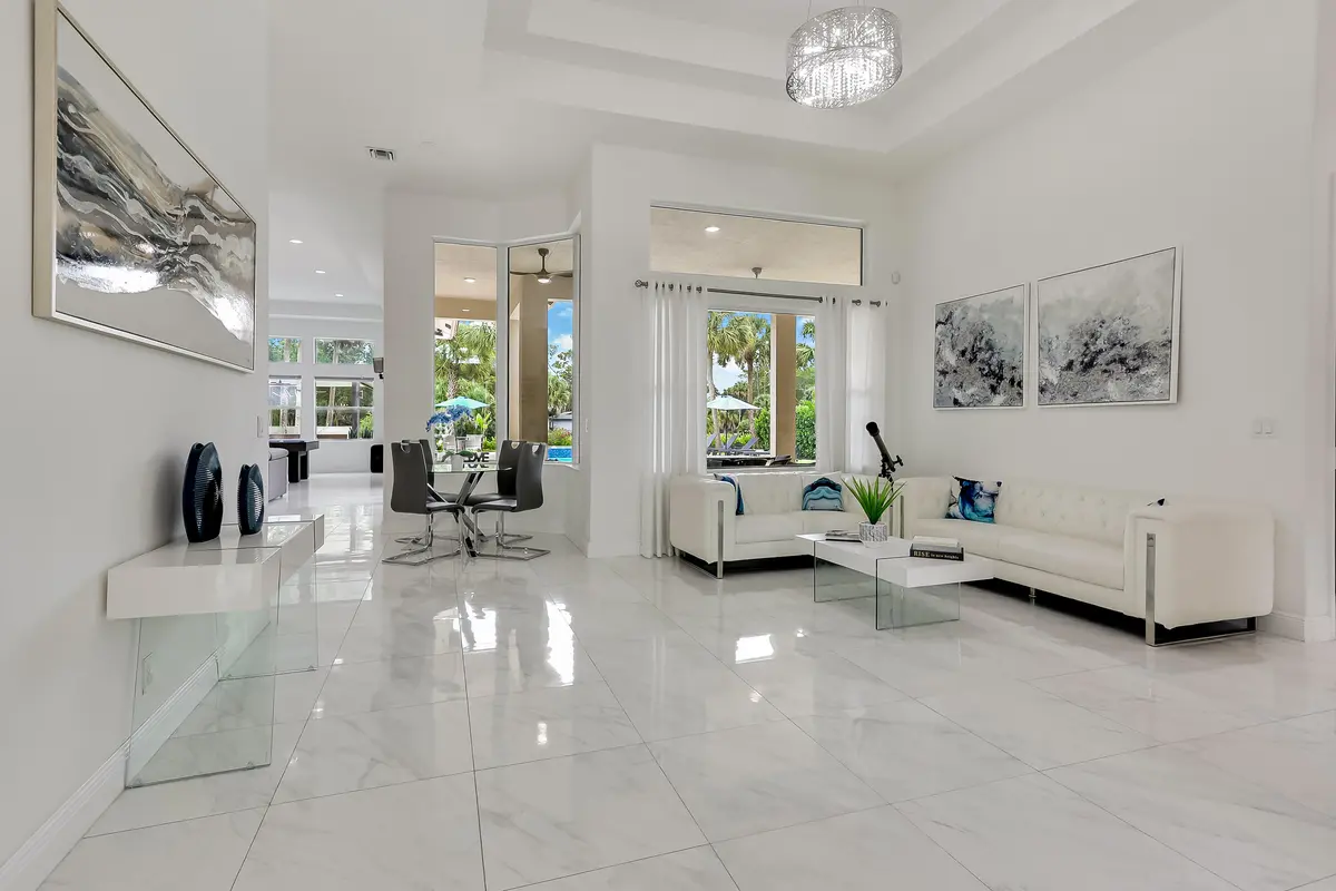 Front room 3 at 142 Brynhurst Court, West Palm Beach