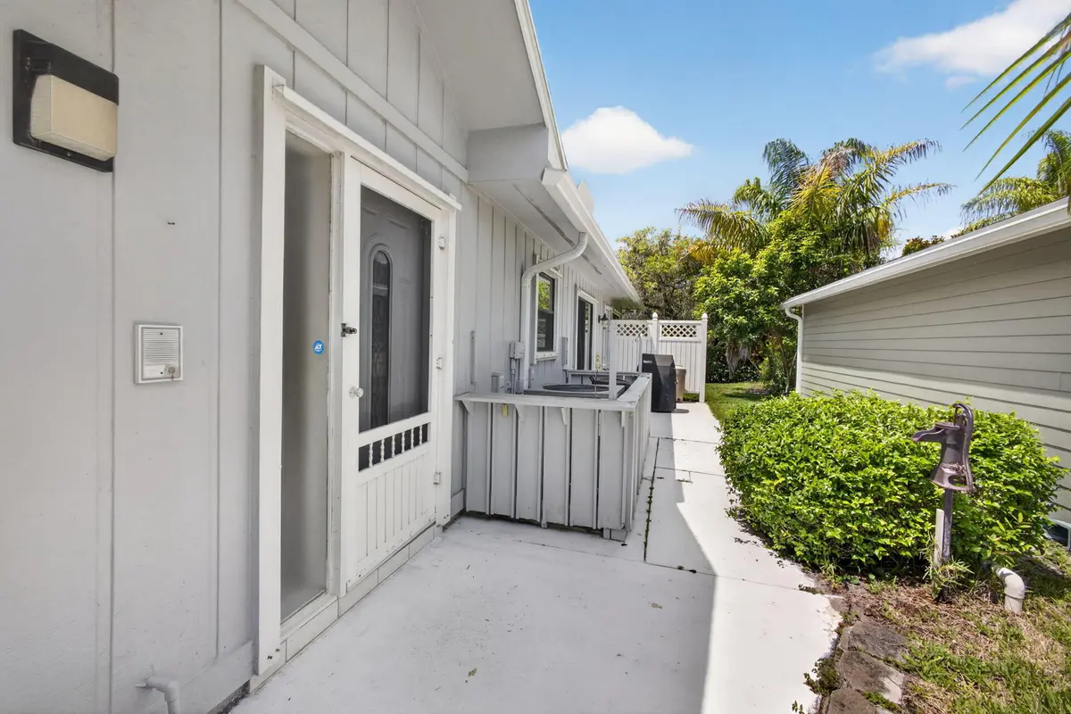 5-web-or-mls-5D1A3233 at 6335 SE Ames Way, Hobe Sound