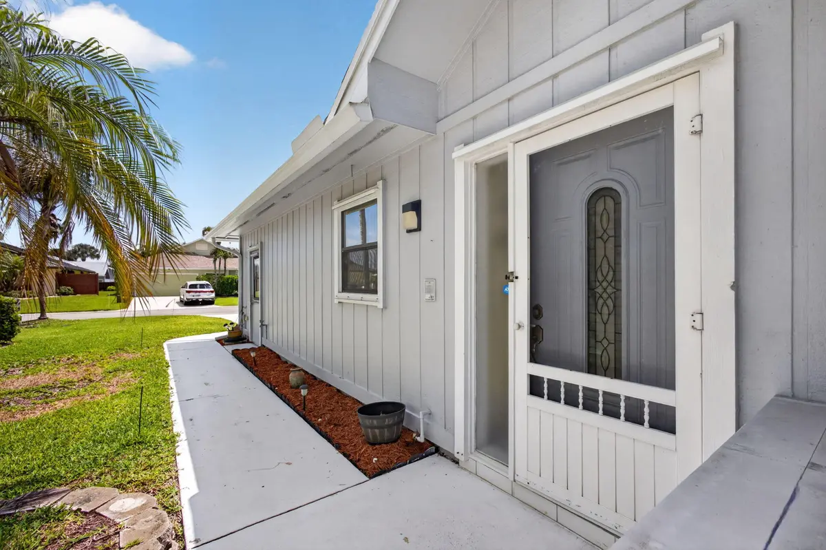 6-web-or-mls-5D1A3239 at 6335 SE Ames Way, Hobe Sound