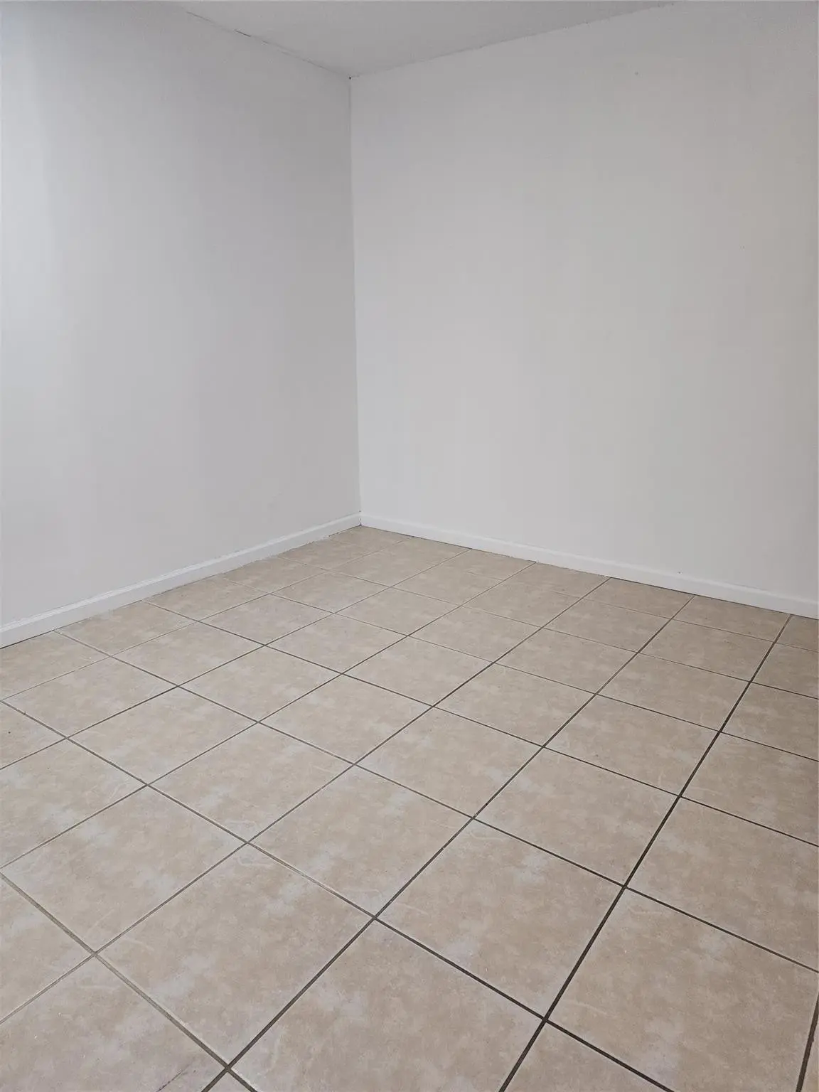 Photo 6 at 390 Racquet Club Road 204, Weston