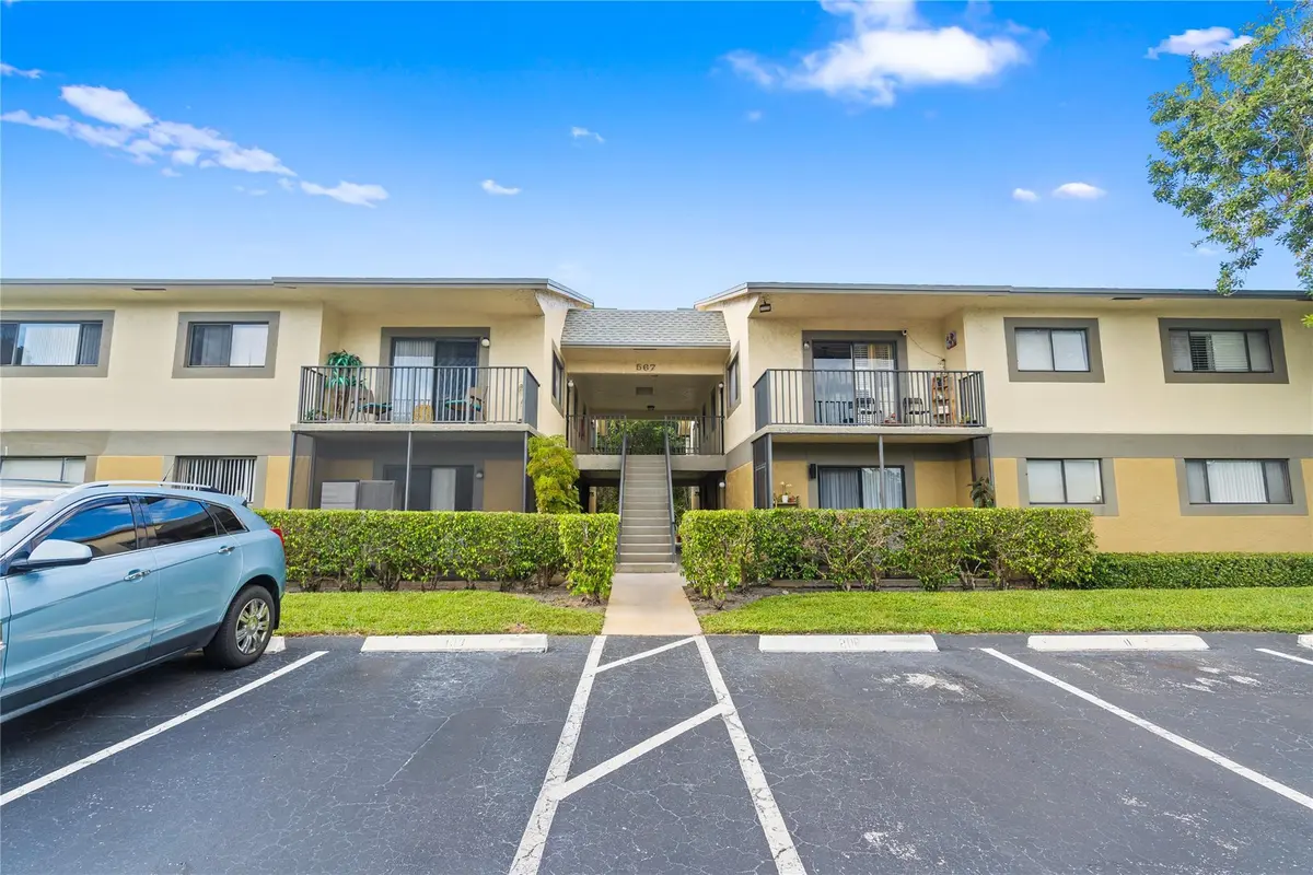 Photo 1 at 567 Trace Circle 104, Deerfield Beach