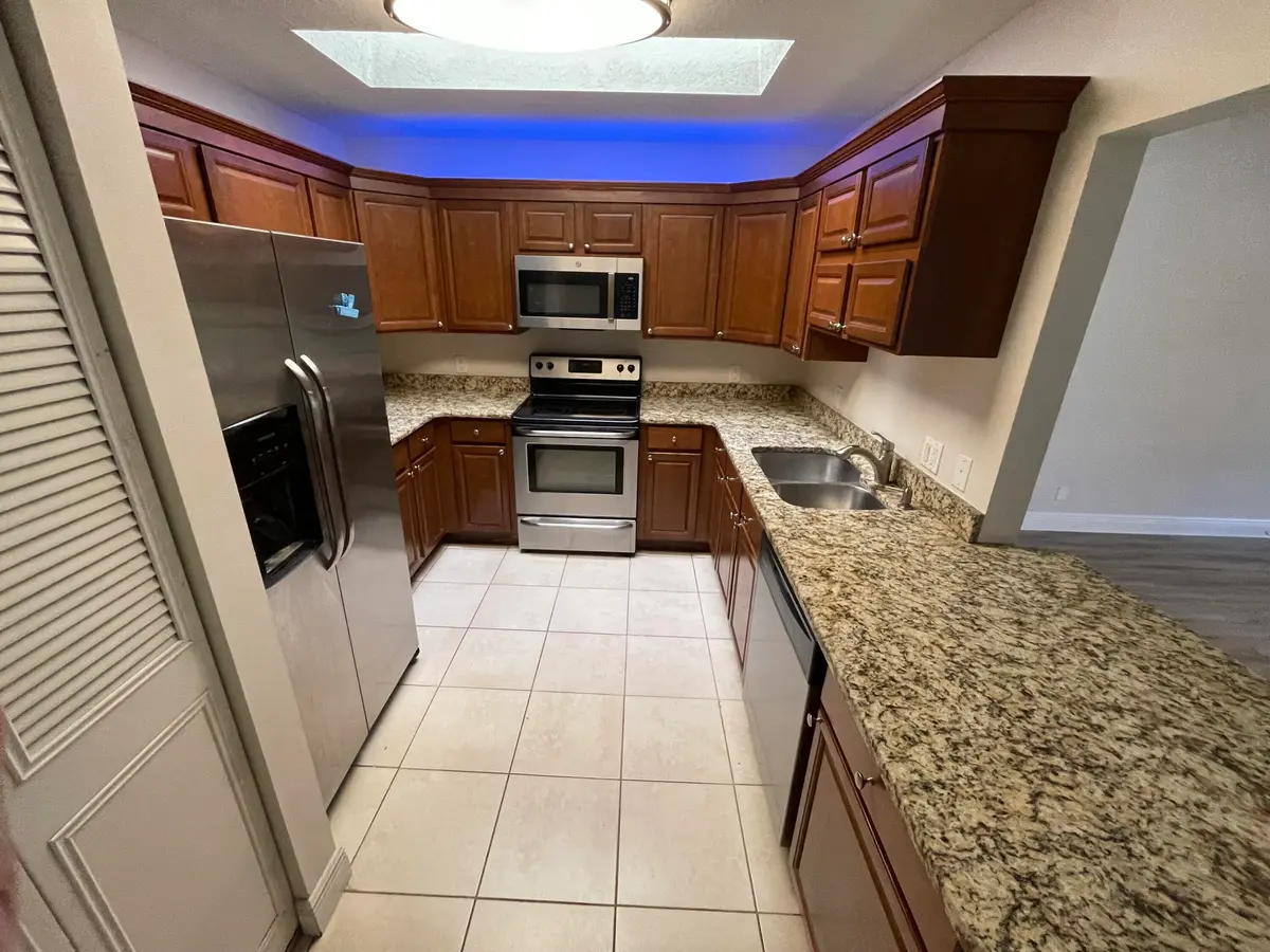 9073 Hobe Ridge Galley Kitchen at 9073 SE Hobe Ridge Avenue, Hobe Sound
