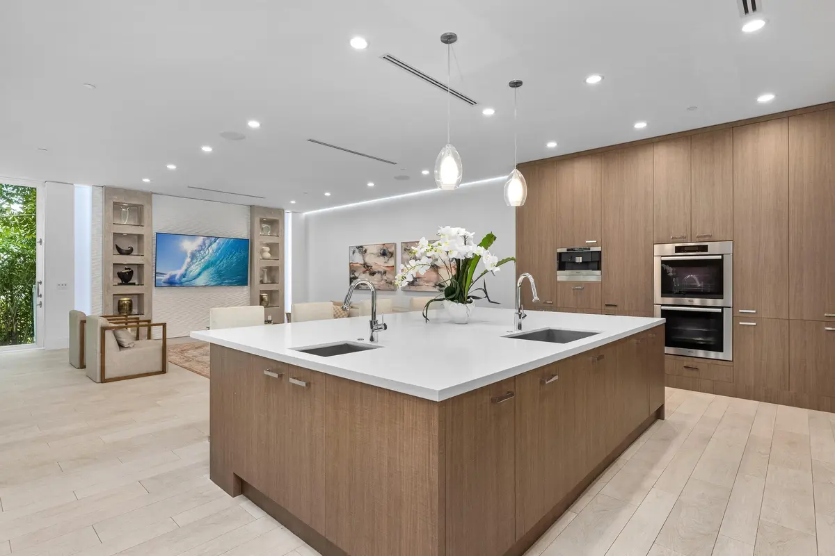 Kitchen 4 at 1005 Bucida Road, Delray Beach