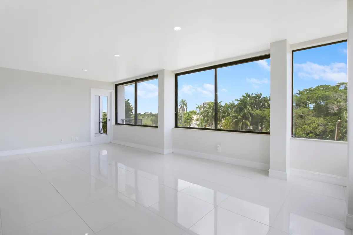Hous1-14 at 1500 Presidential Way 404, West Palm Beach