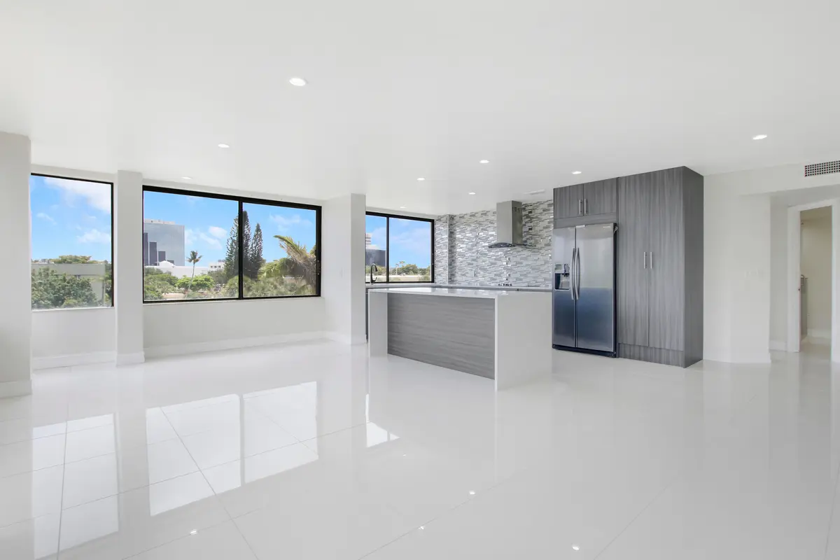 Hous1-12 at 1500 Presidential Way 404, West Palm Beach
