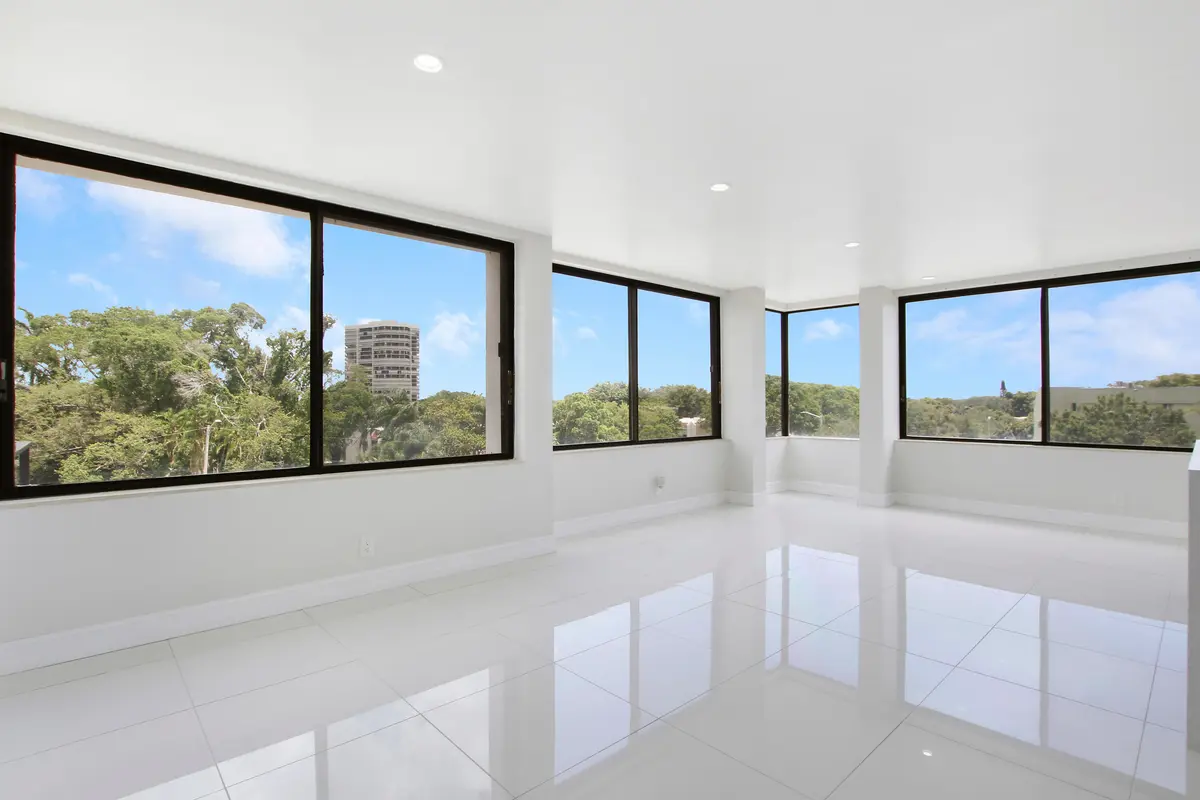 Hous1-11 at 1500 Presidential Way 404, West Palm Beach