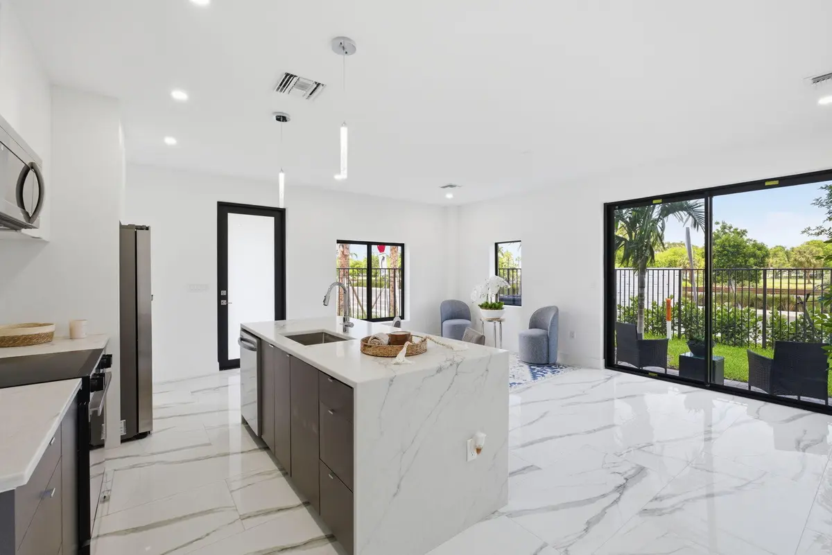 6-web-or-mls-DSC07518 at 1548 NW 1st Avenue, Pompano Beach