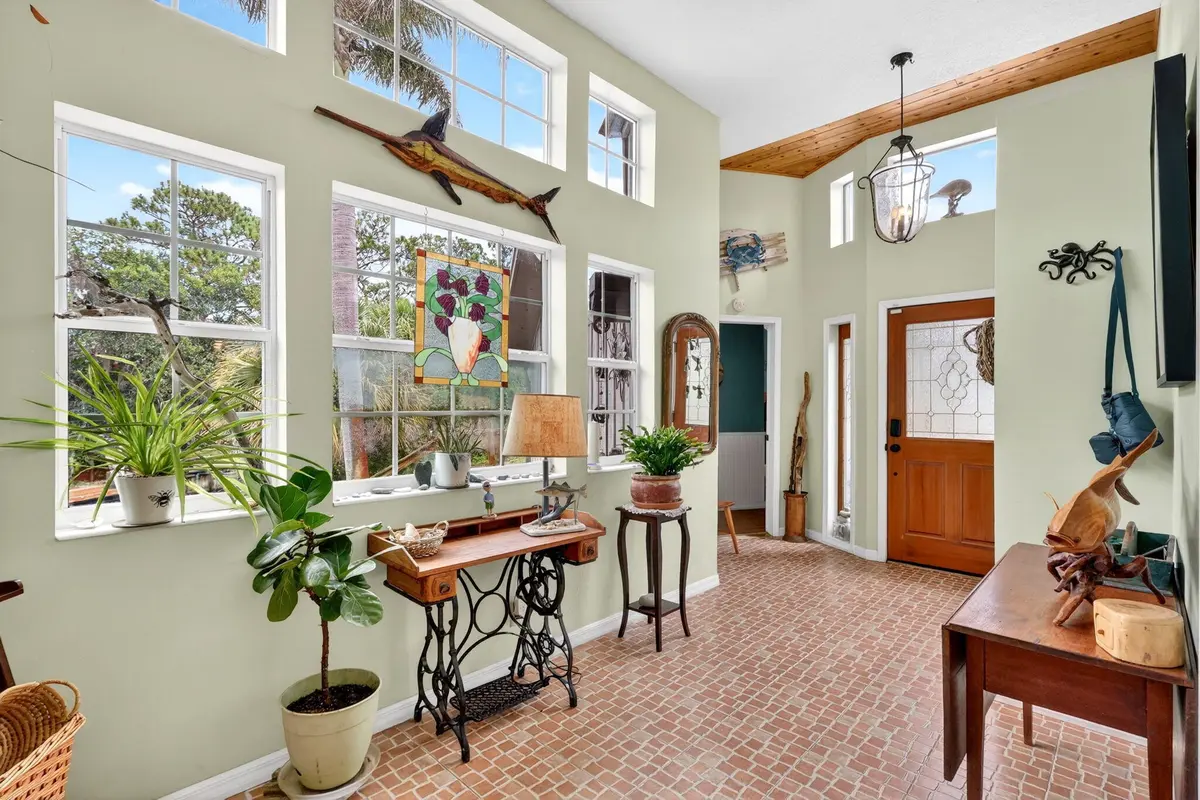 6-web-or-mls-7R7A5860 at 2483 SW Murphy Road, Palm City