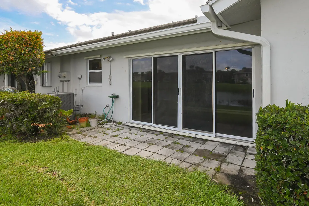 LR-9820 at 3365 SW Villa Place, Palm City