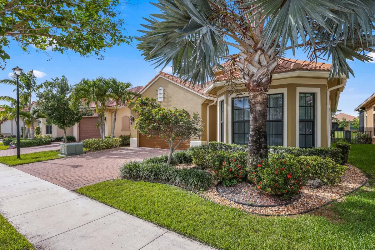 11856 Leon Circle West - 5.jpg-SMALL at 11856 Leon Circle, Parkland