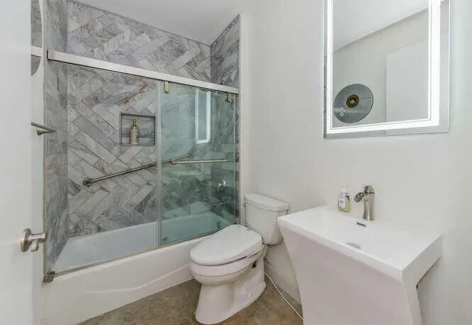 108 Lake Ave 403 Carol-007-029-666x458 at 108 Lake Avenue 406, Lake Worth Beach