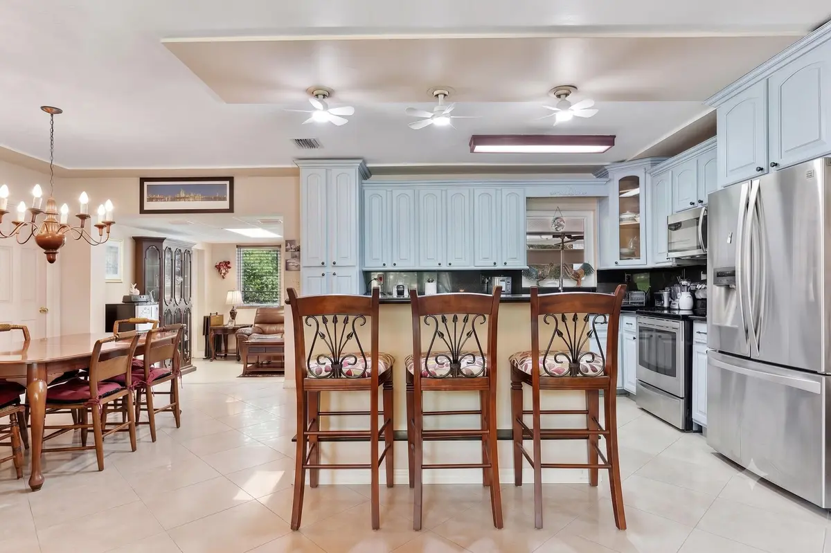 kitchen dining at 660 Azalea Court, Plantation