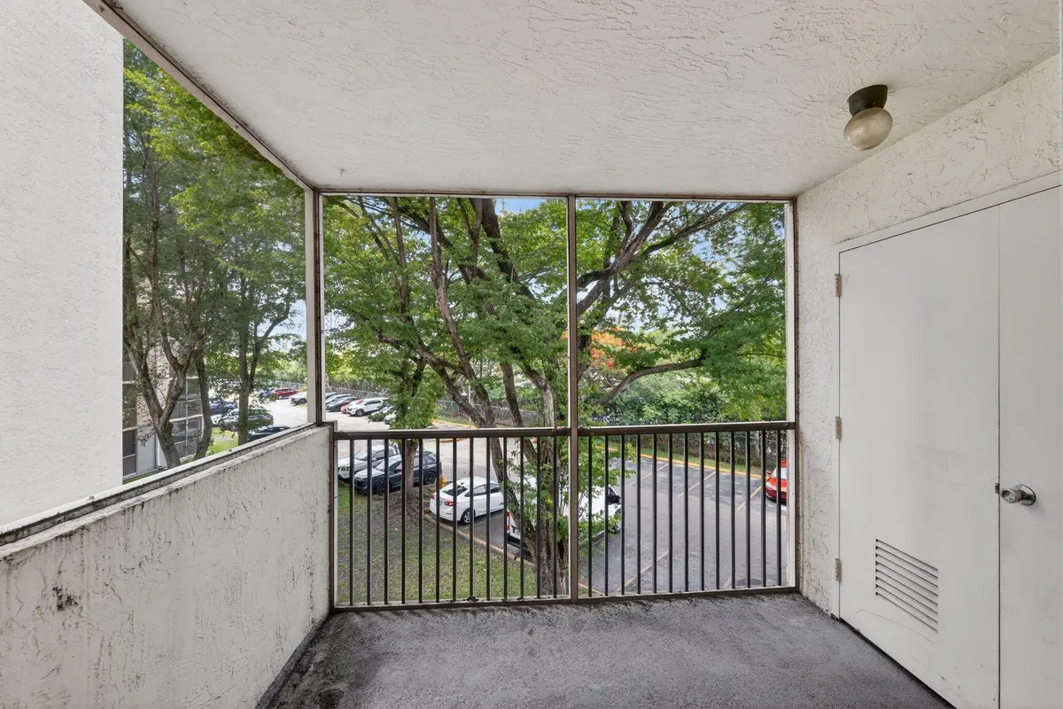 Balcony at 8373 Lake Drive Apt 307, Doral