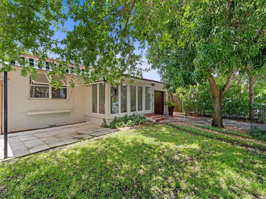 DSC07334-Edit.jpg-FULL at 1615 N Lakeside Drive, Lake Worth Beach