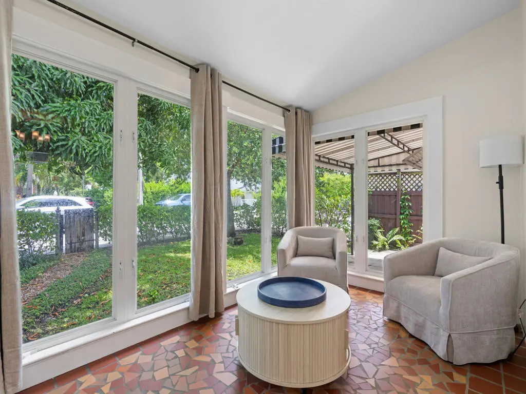 DSC07456.jpg-FULL at 1615 N Lakeside Drive, Lake Worth Beach