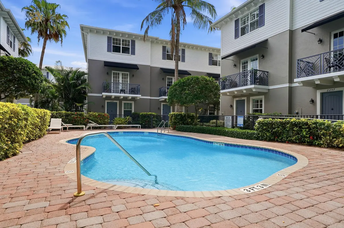 Pool Area at 2265 NE 9th Avenue, Wilton Manors