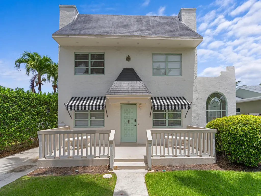 DSC07464.jpg-FULL at 422 N Lakeside Drive, Lake Worth Beach