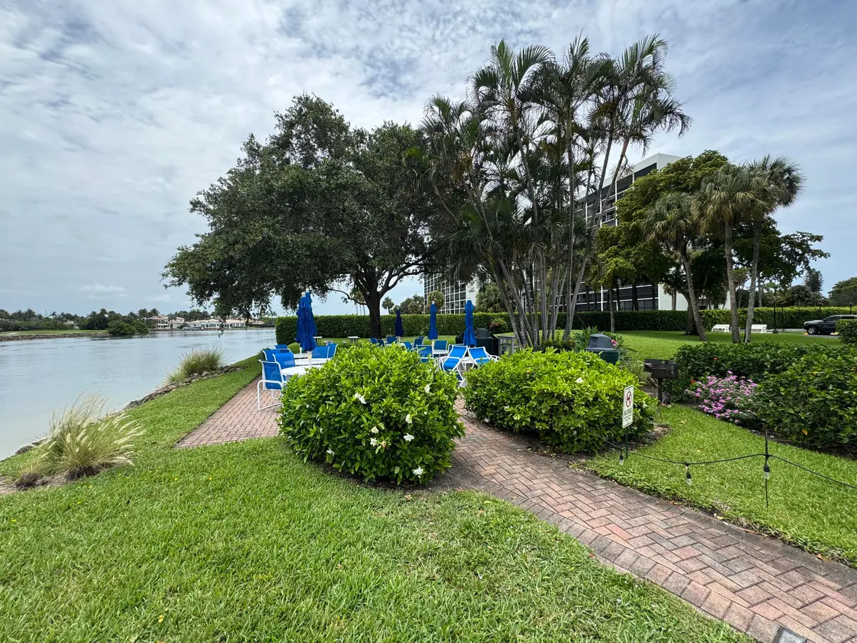 IMG_9042 at 336 Golfview Road 706, North Palm Beach