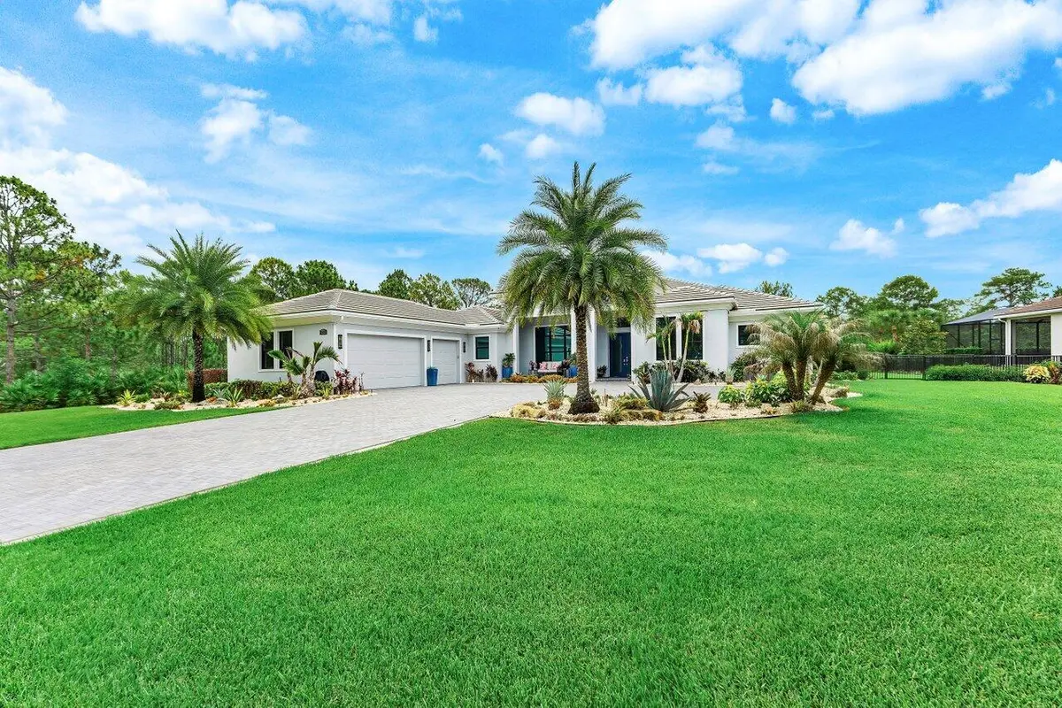 002-2893SouthwestGoldenglowDrive-PalmCit at 2893 SW Goldenglow Drive, Palm City