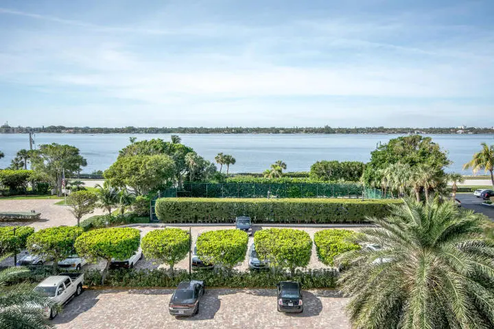 view at 3250 S Ocean Boulevard 507n, Palm Beach