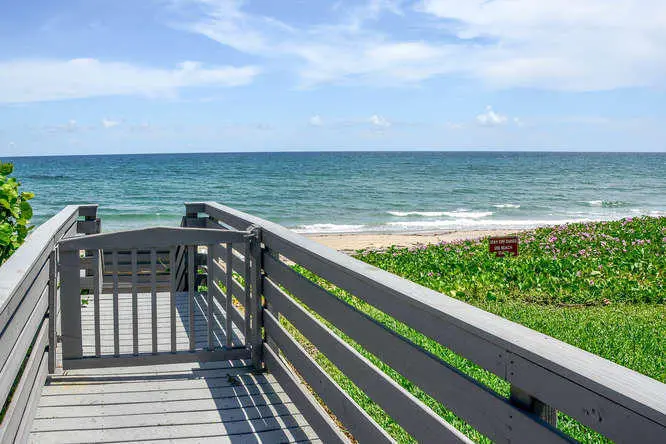 beach access at 3250 S Ocean Boulevard 507n, Palm Beach