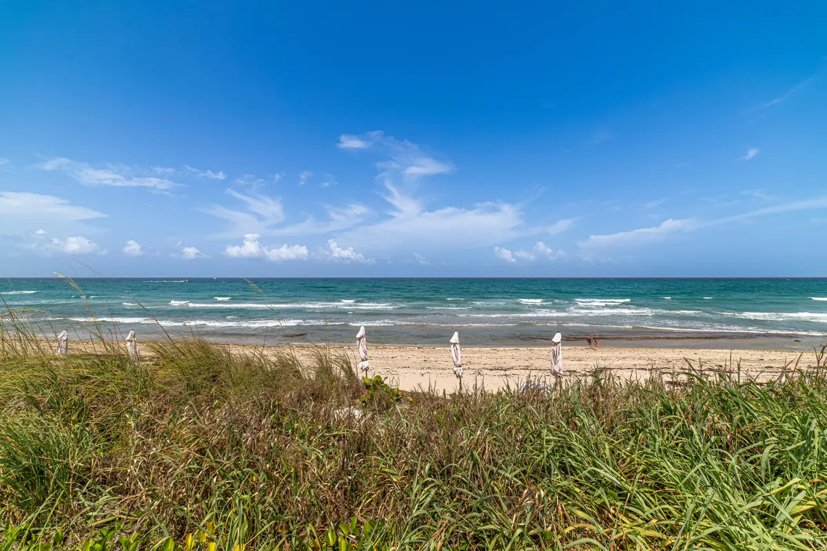 Beach View-B at 3250 S Ocean Boulevard 507n, Palm Beach