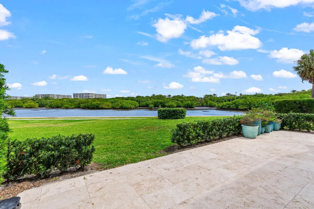 large patio at 2185 Ibis Isle Road 1, Palm Beach
