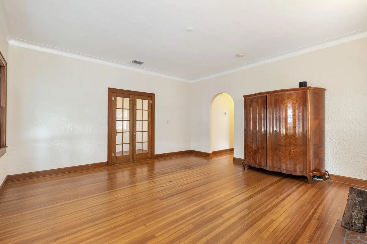 Living Room at 800 Kanuga Drive, West Palm Beach