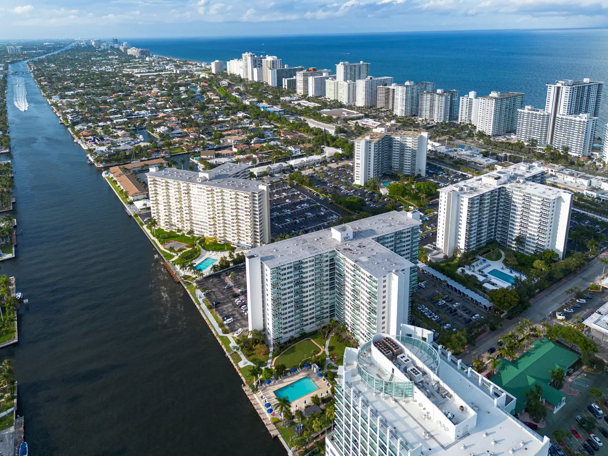 drone-05173333 ne 34 Coral Ridge Tower at 3333 NE 34th Street 1507, Fort Lauderdale
