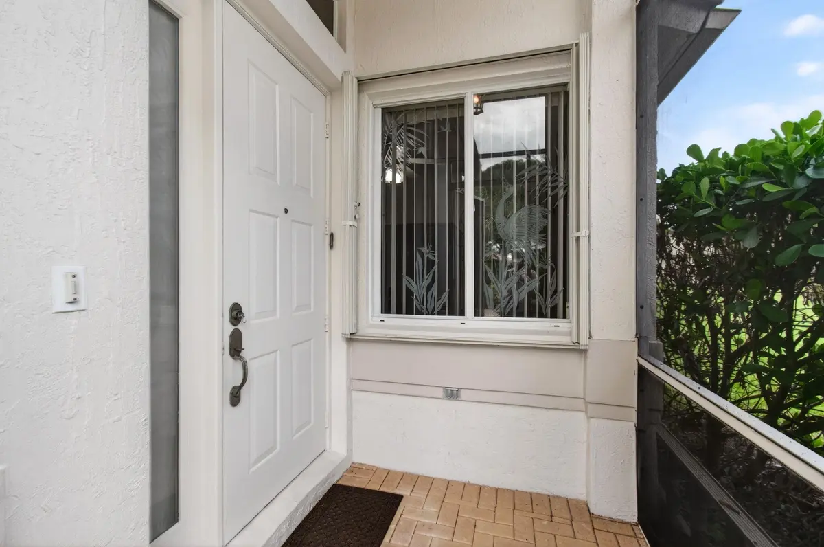 Screened Front Patio at 2752 Clipper Circle, West Palm Beach