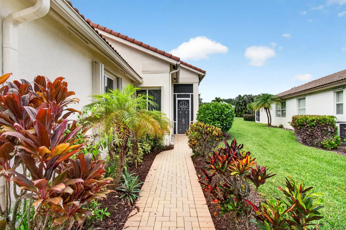 Private Entry at 2752 Clipper Circle, West Palm Beach