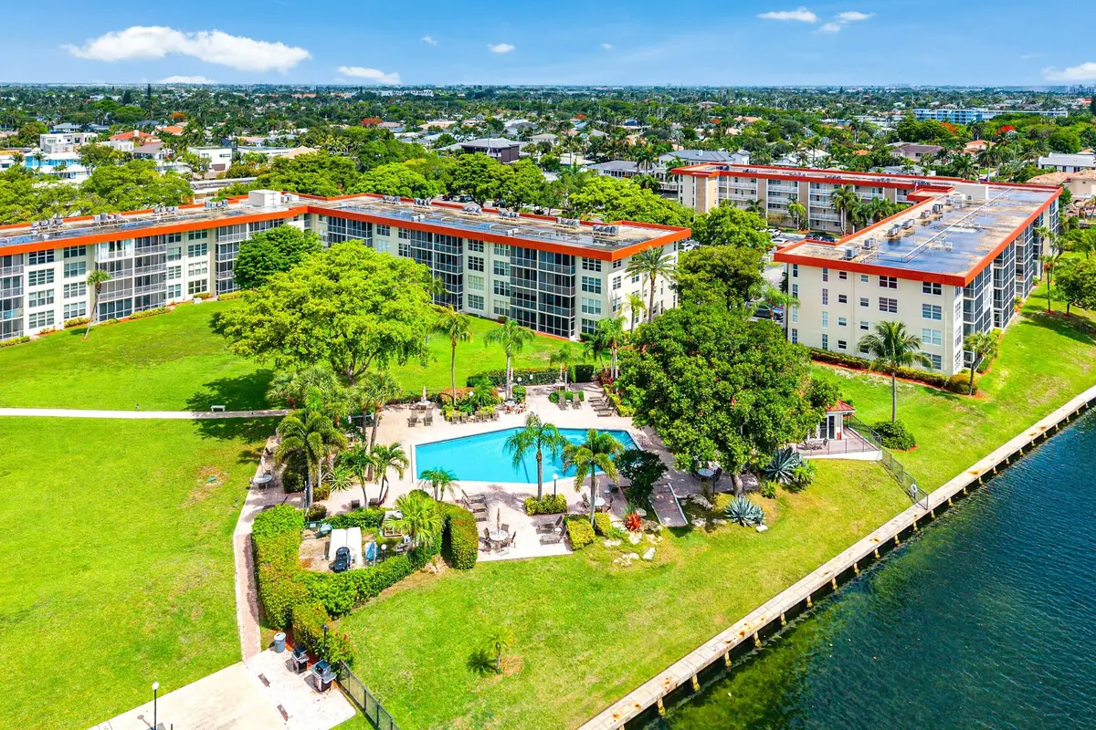 026-3150Northeast48thCourt-411-Lighthous at 3150 NE 48th Court 411, Lighthouse Point