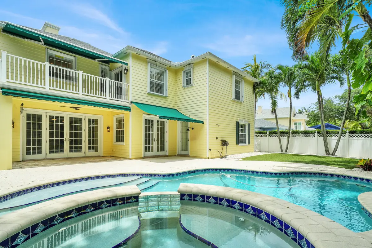 pool to house east 221 at 221 Marlberry Circle, Jupiter