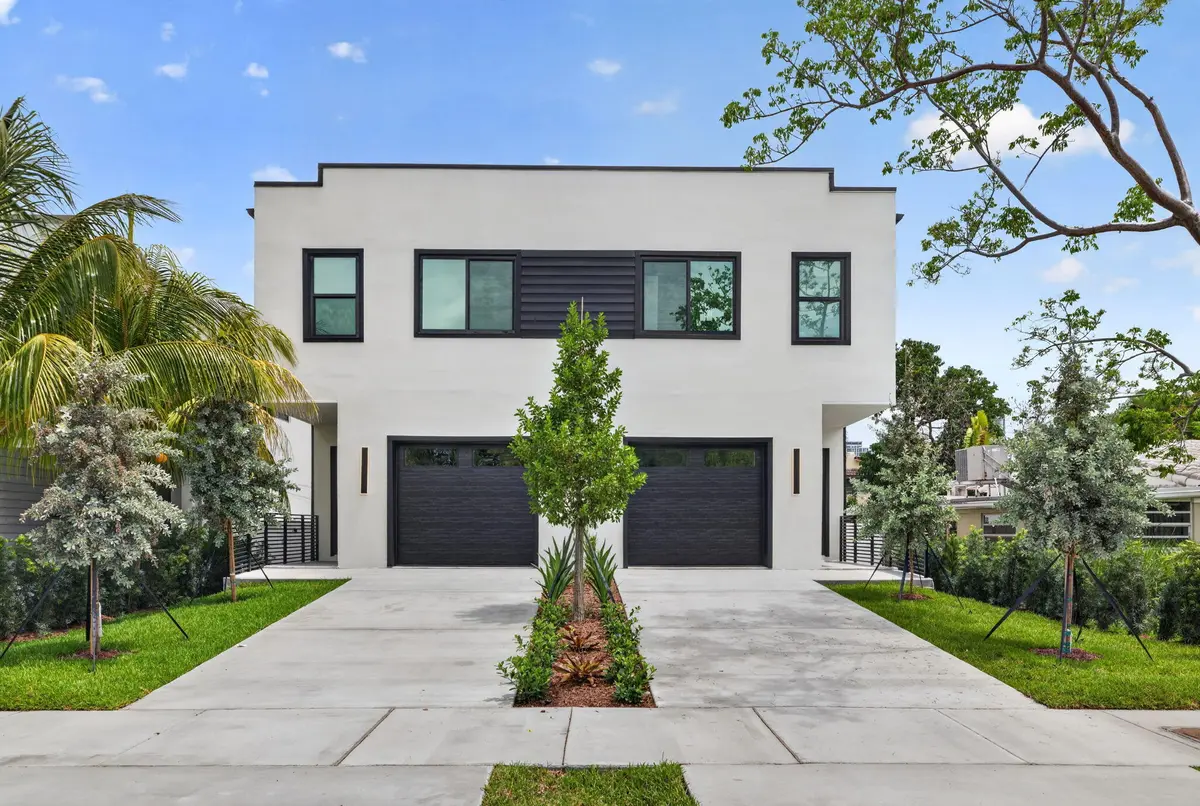 4-web-or-mls-b699A0498 at 509 SW 11th Street, Fort Lauderdale